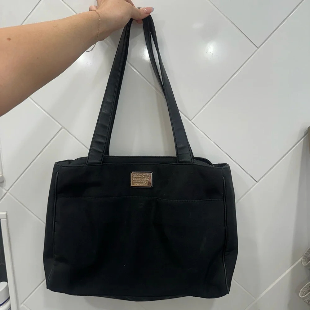 DKNY tote bag - Picture 13 of 16